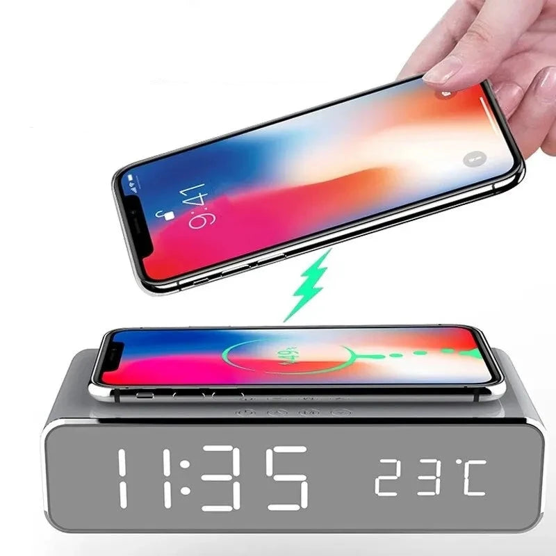 Relógio Digital Com Carregador Sem Fio – TechCharge